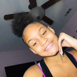 Meet your Posher, Alanna